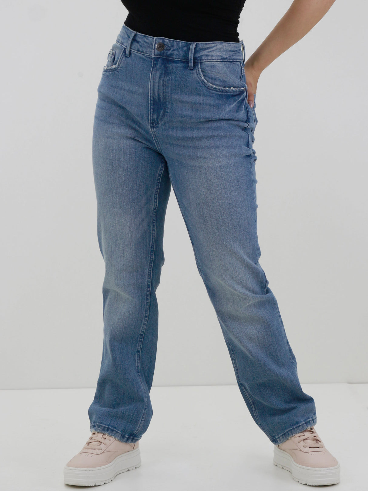 Image for Women's Straight Fit Washed Jeans,Light Blue