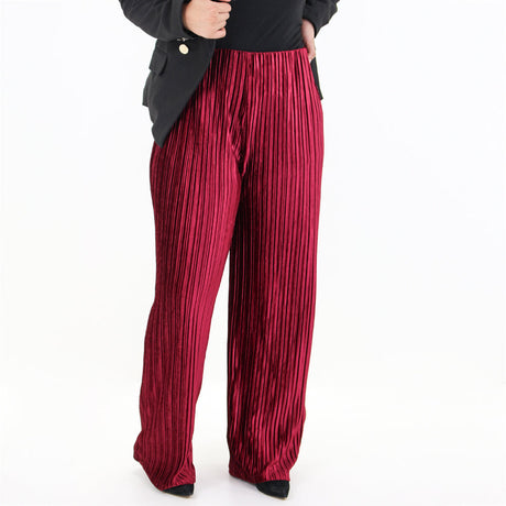 Image for Women's Pleated Velvet Pant,Burgundy