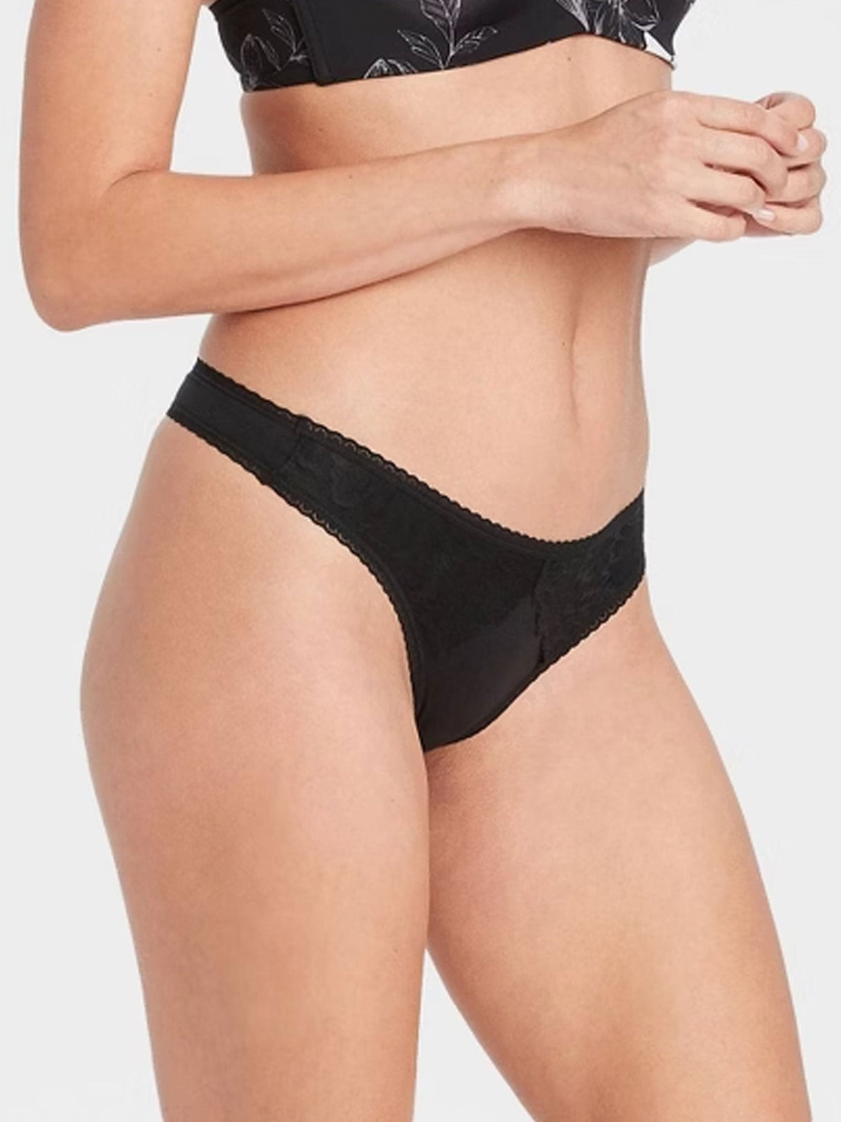 Women's Lace Trim Thongs,Black