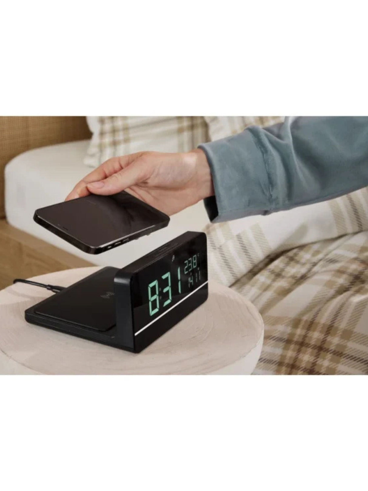 Digital Alarm Clock With Qi Charging Station